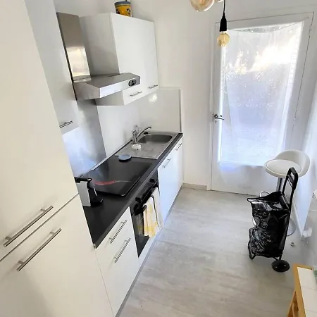 T2 A Six-fours - Terrasse Et Proximite - Securisee - Fr-1-316-232 * 식스포즈레스플라지스